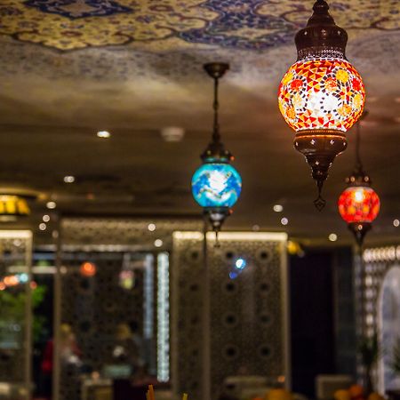 Malak Regency Hotel Ilidza Exterior photo Turkish lamps