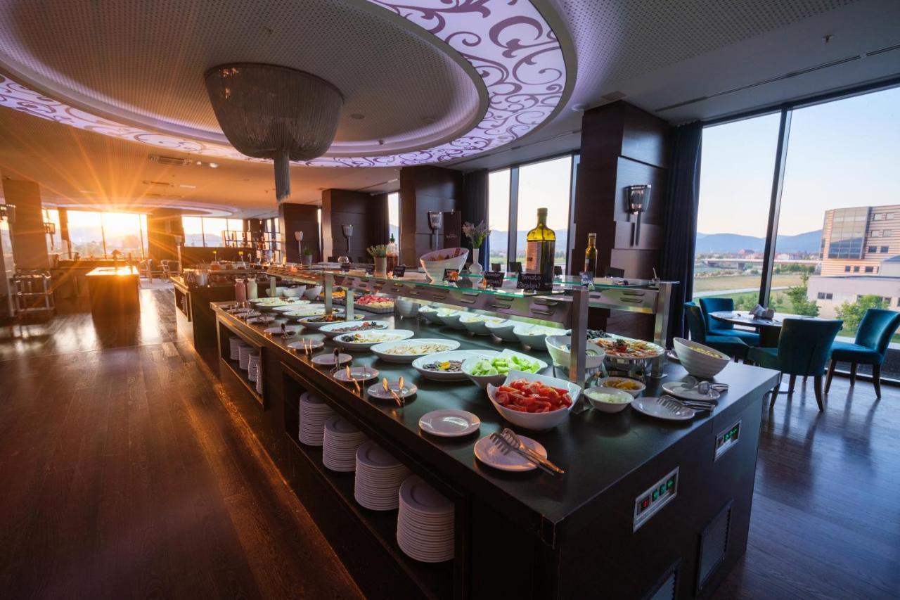 Malak Regency Hotel Ilidza Exterior photo The restaurant