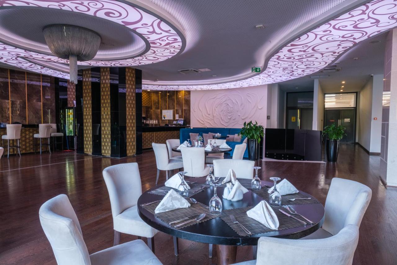 Malak Regency Hotel Ilidza Exterior photo Restaurant