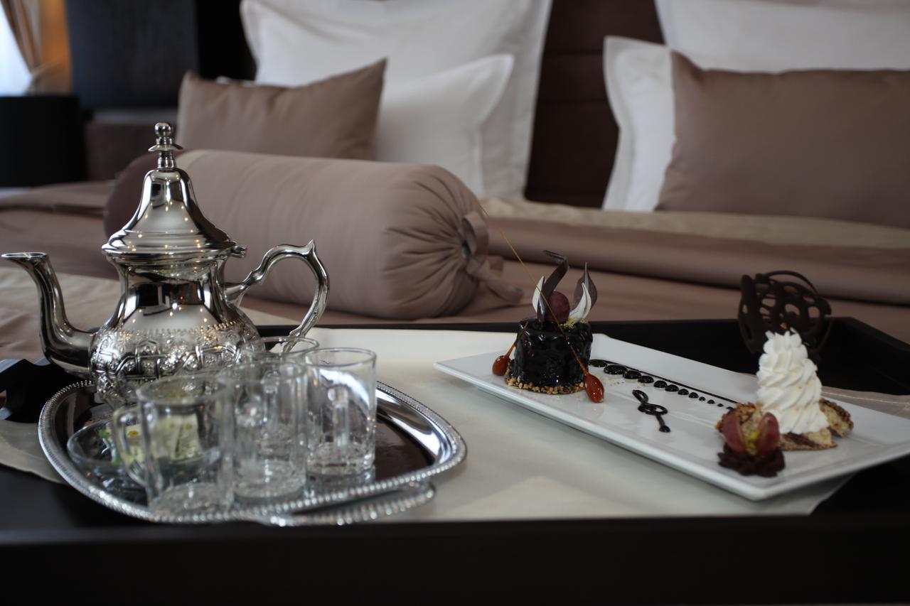 Malak Regency Hotel Ilidza Exterior photo Moroccan tea and sweets